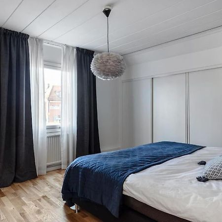 Amazing Family Home In Ville de Stockholm Extérieur photo