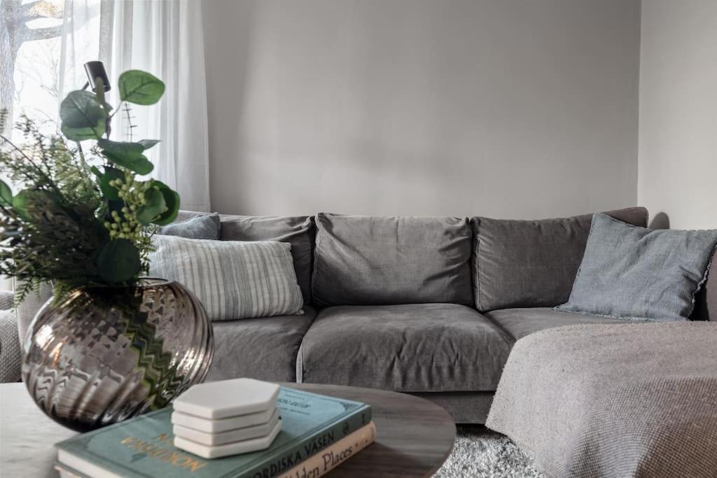 Amazing Family Home In Ville de Stockholm Extérieur photo